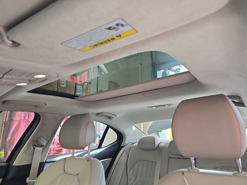 Used 2020 Genesis G70 3.3T w/ Prestige Package image 32