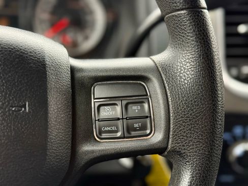 Used 2014 RAM 2500 SLT image 17