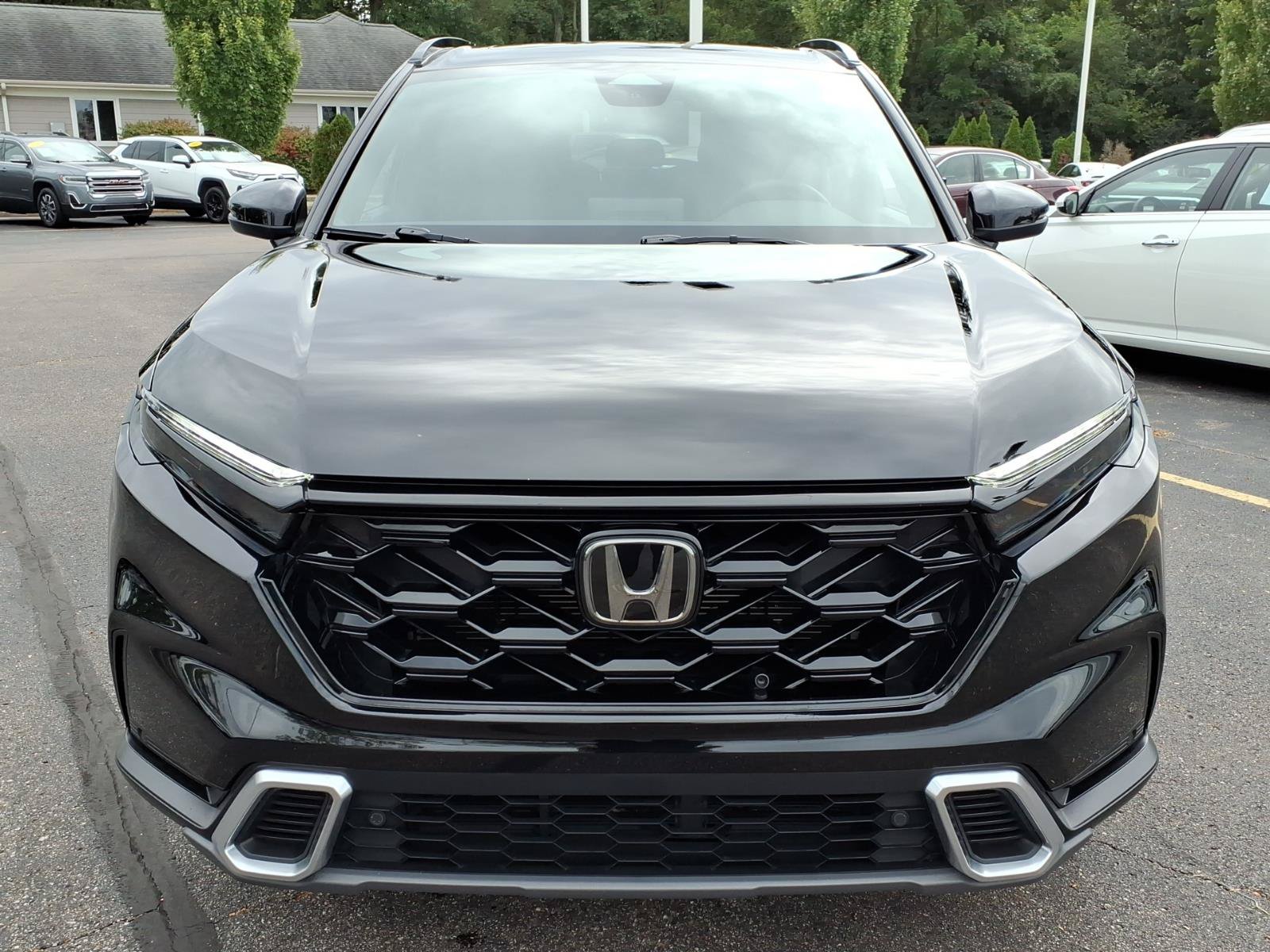 Used 2024 Honda CR-V Sport Touring image 2