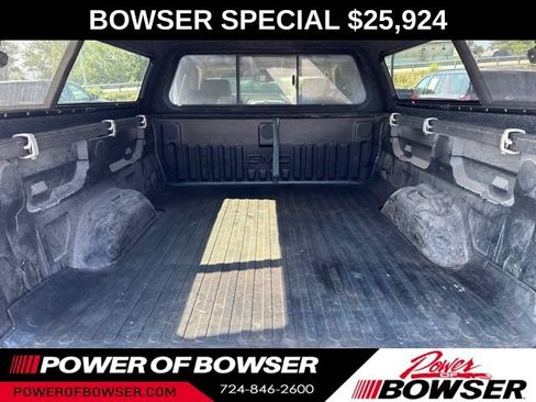 Used 2017 GMC Sierra 1500 SLE w/ SLE Value Package AWD/4WD image 9