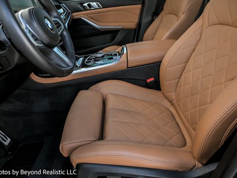 Used 2023 BMW X7 xDrive40i w/ M Sport Package image 27