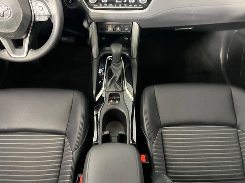 Used 2024 Toyota Corolla Cross XSE image 17