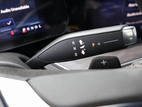 New 2025 Chevrolet Suburban Premier w/ Sun And Tow Package image 19