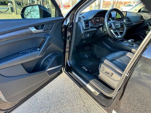 Used 2018 Audi Q5 2.0T Premium Plus w/ Premium Plus Package image 16