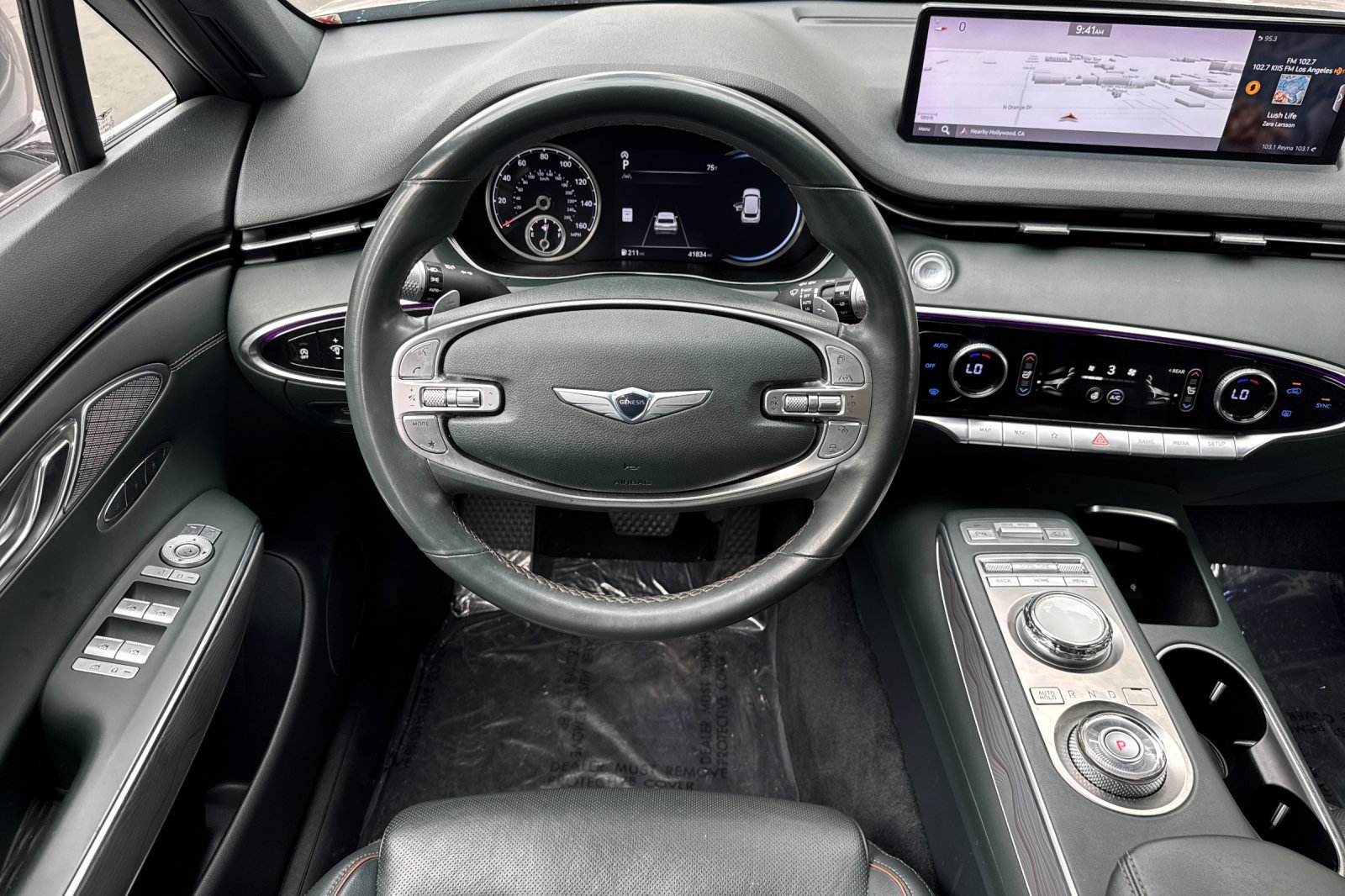 Used 2023 Genesis GV70 2.5T w/ Advanced Package AWD/4WD image 15