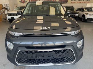 Used 2022 Kia Soul LX FWD video 1