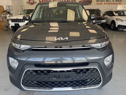 Used 2022 Kia Soul LX