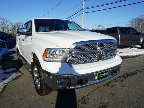 Used 2017 RAM 1500 Laramie w/ Convenience Group image 3