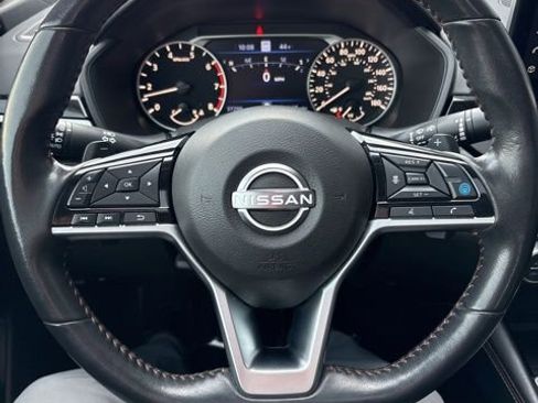 Used 2024 Nissan Altima 2.0 SR image 8