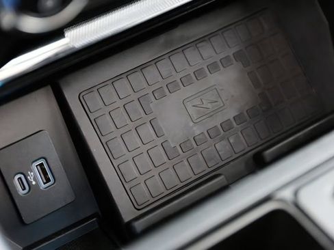 Used 2021 Ford F150 Limited image 36