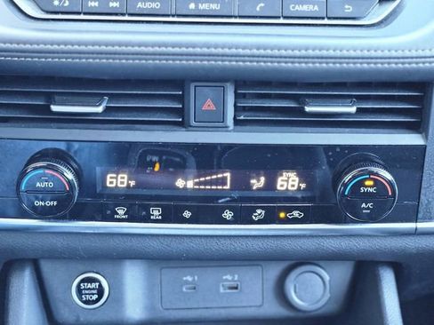 Certified 2023 Nissan Rogue SV image 23