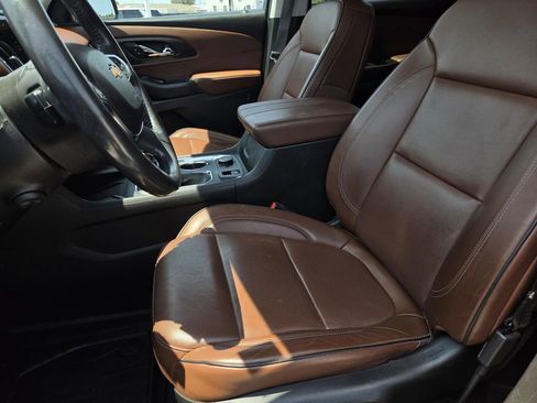 Certified 2021 Chevrolet Traverse High Country FWD image 20