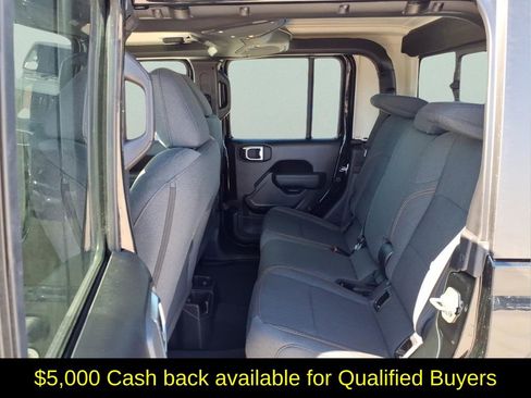 New 2026 Jeep Gladiator Sport AWD/4WD image 12