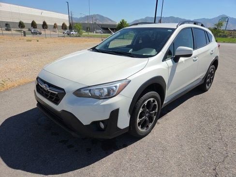 Used 2023 Subaru Crosstrek 2.0i Premium AWD/4WD image 8