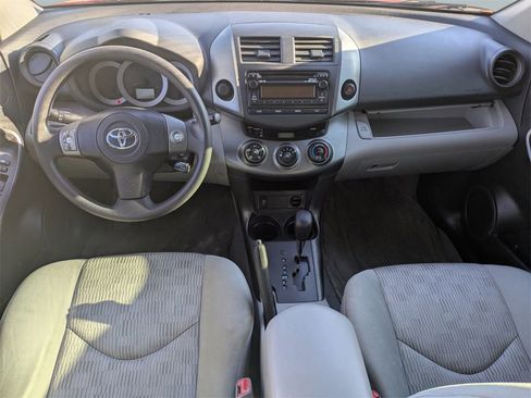 Used 2012 Toyota RAV4 FWD image 15