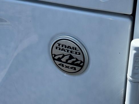 Used 2023 Jeep Wrangler Unlimited Sahara AWD/4WD image 20