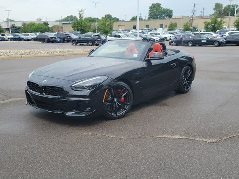 New 2026 BMW Z4 M40i w/ Premium Package RWD image 7