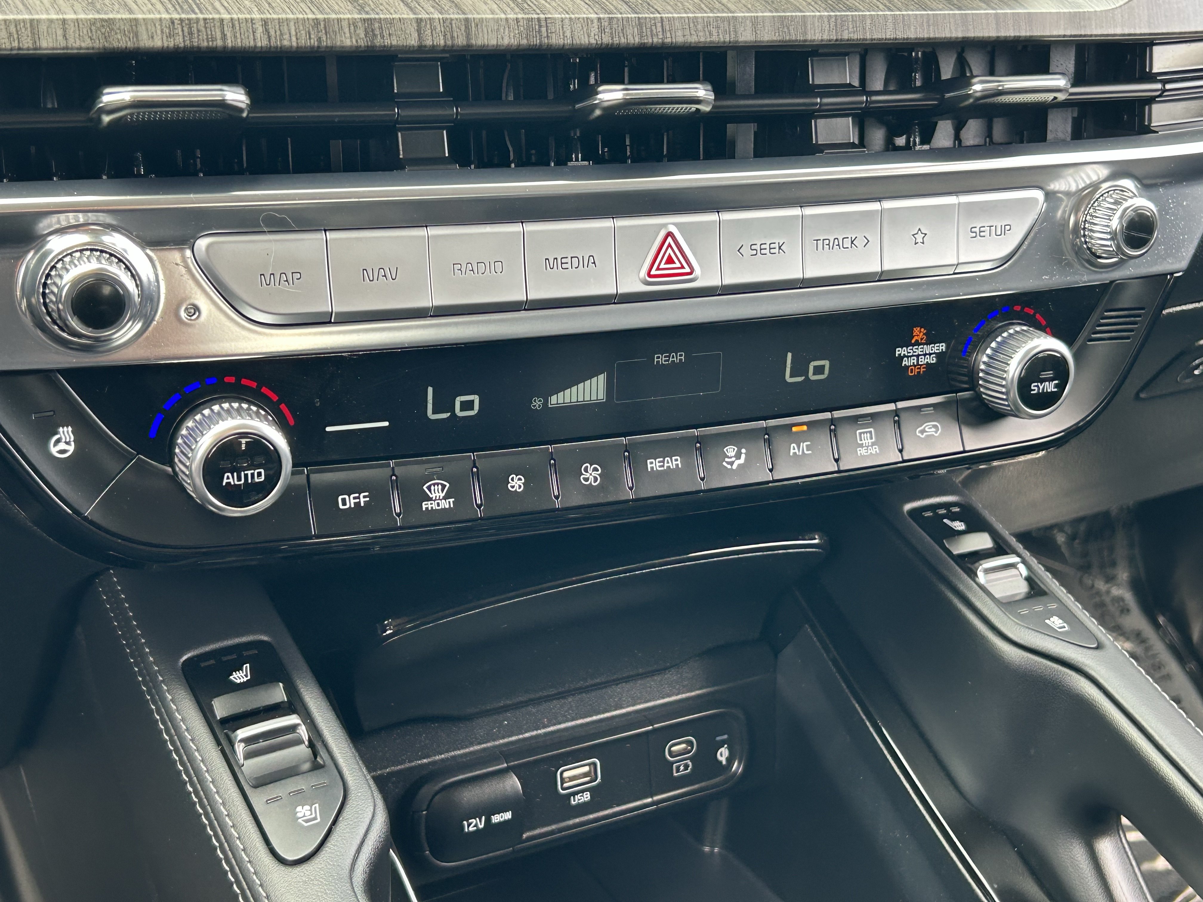 Certified 2023 Kia Telluride SX Prestige AWD/4WD image 29