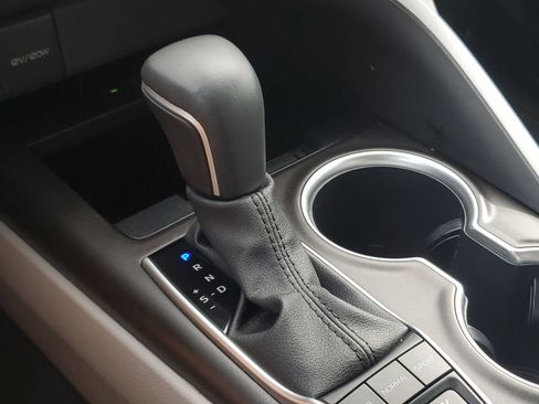 Used 2024 Toyota Camry XLE w/ Cold Weather Package FWD image 30