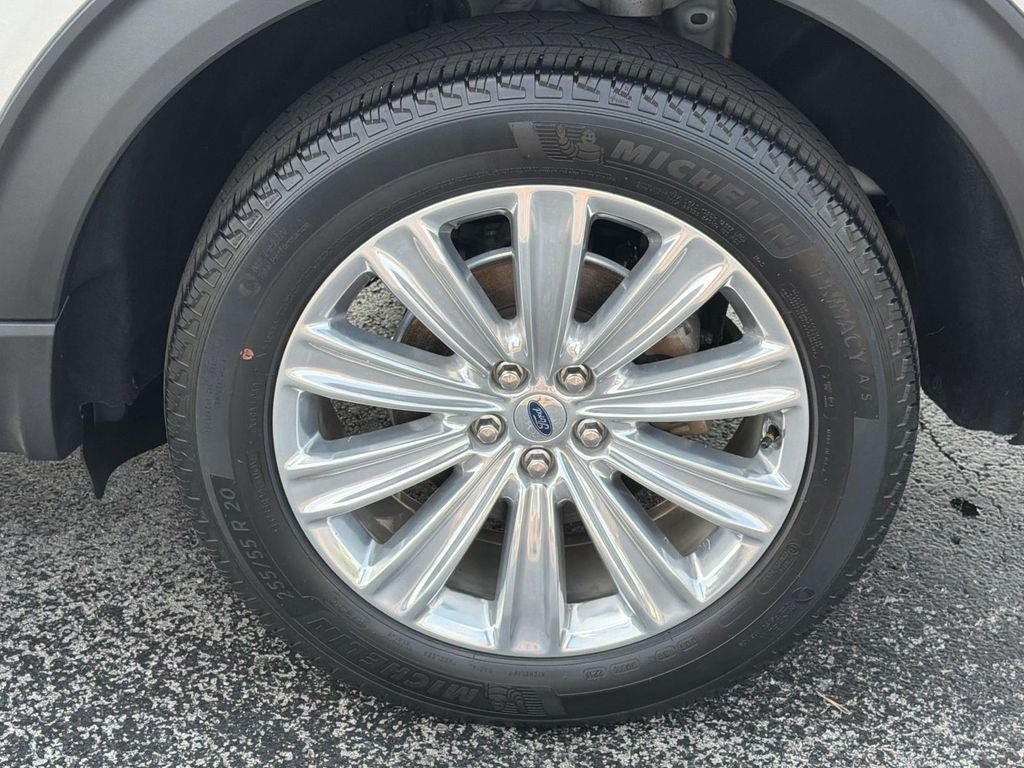 Used 2020 Ford Explorer Limited w/ Class III Trailer Tow Package AWD/4WD image 11