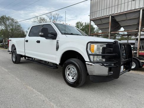 Used 2017 Ford F250 XL w/ Power Equipment Group image 8