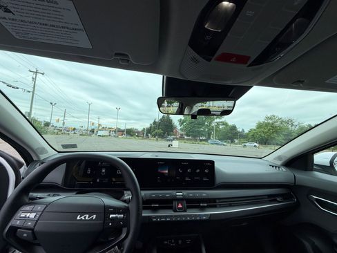 Used 2025 Kia K4 FWD image 32