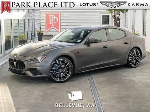 Used 2022 Maserati Ghibli Trofeo image 1
