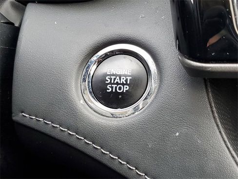 Used 2023 Toyota Highlander Limited image 30