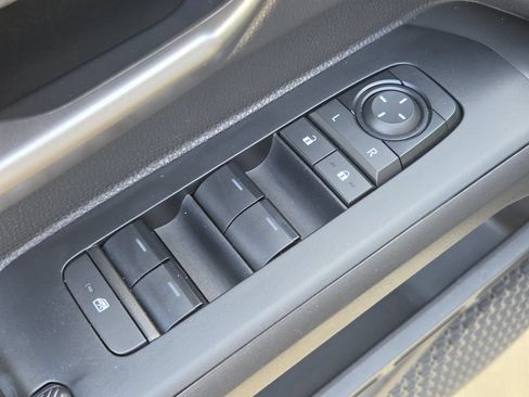 Used 2024 Toyota Tacoma TRD Off-Road AWD/4WD image 30