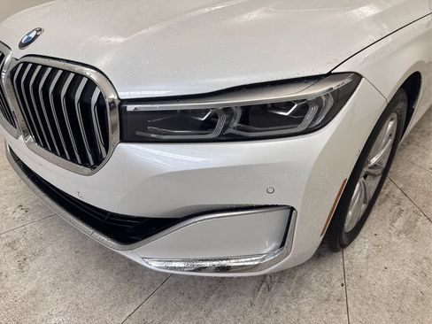 Used 2020 BMW 740i w/ Cold Weather Package RWD image 17