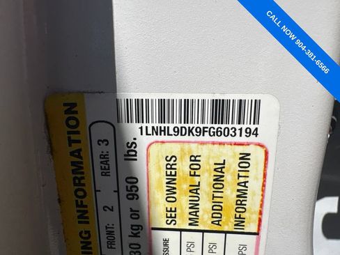 Used 2015 Lincoln MKS w/ Equipment Group 101A FWD image 11