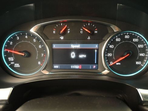 Used 2023 Chevrolet Traverse LT AWD/4WD image 14