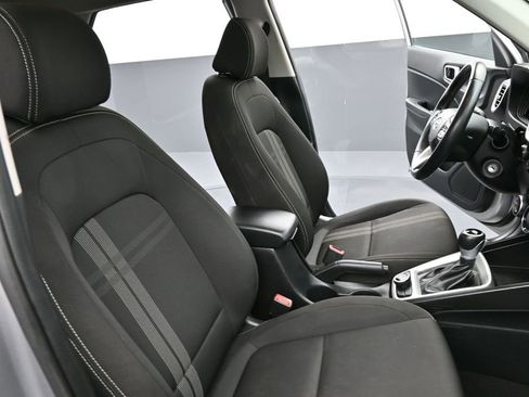 Certified 2023 Hyundai Venue SEL FWD image 27