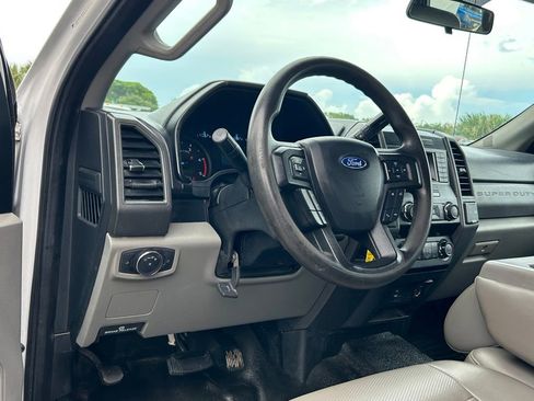Used 2019 Ford F550 2WD Crew Cab Super Duty image 31