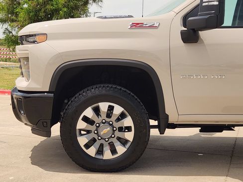 New 2026 Chevrolet Silverado 2500 Custom w/ Custom Value Package AWD/4WD image 11