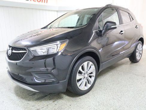 Used 2018 Buick Encore Preferred FWD image 2