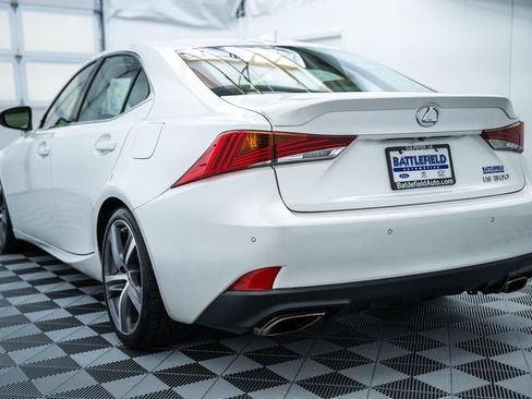 Used 2020 Lexus IS 300 w/ Navigation Package RWD image 5