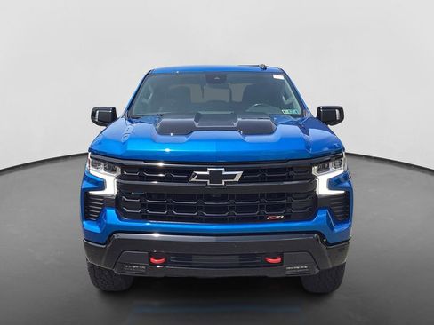 Used 2022 Chevrolet Silverado 1500 LT Trail Boss w/ LT Trail Boss Premium Package AWD/4WD image 2