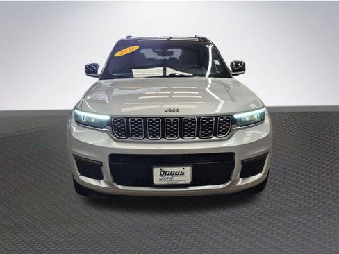 Used 2021 Jeep Grand Cherokee L Summit w/ Luxury Tech Group V AWD/4WD image 3