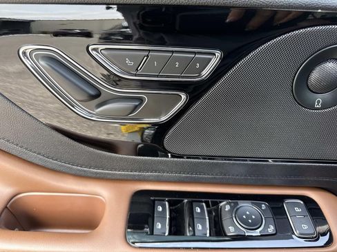 Certified 2023 Lincoln Aviator Reserve RWD image 20