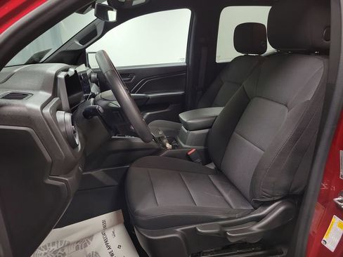 Used 2023 Chevrolet Colorado Trail Boss image 13