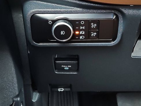 Used 2024 Ford Bronco Outer Banks AWD/4WD image 23