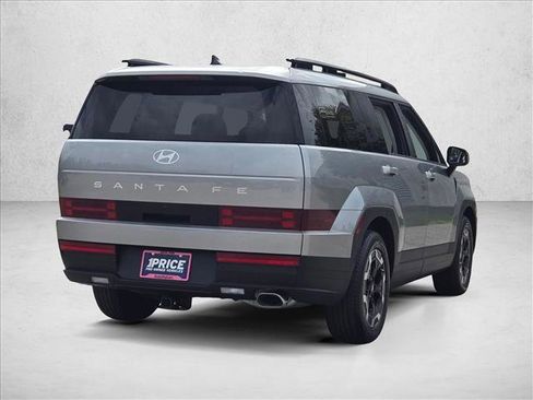 Used 2024 Hyundai Santa Fe SEL FWD image 5