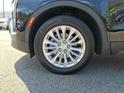 Used 2024 Cadillac XT4 Luxury w/ Cold Weather Package AWD/4WD image 8