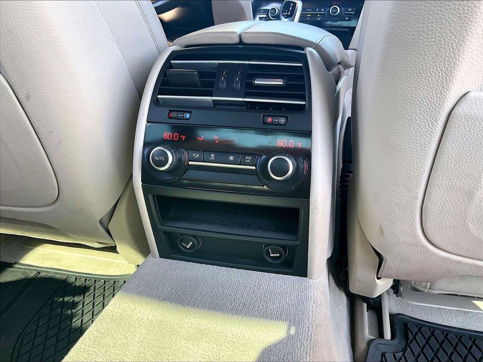 Used 2014 BMW 750Li RWD image 33