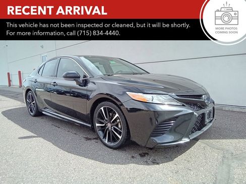 Used 2020 Toyota Camry XSE image 1