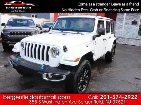 Used 2023 Jeep Wrangler Sahara image 1