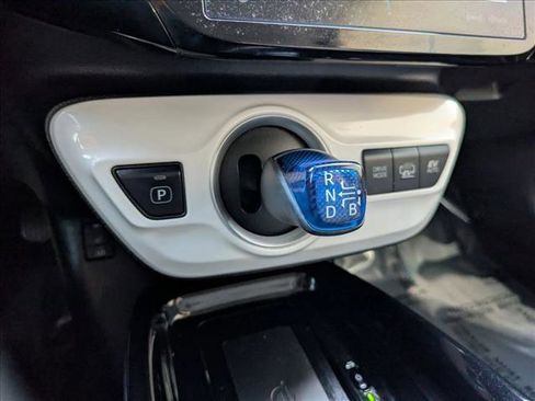 Used 2018 Toyota Prius Prime Premium image 12