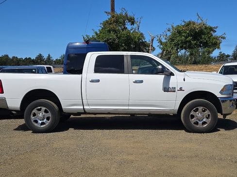Used 2018 RAM 2500 Big Horn AWD/4WD image 4