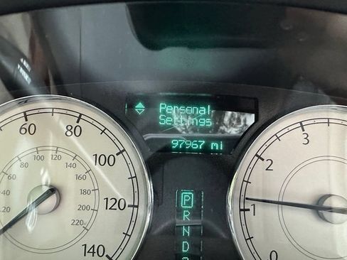 Used 2005 Chrysler 300 Touring RWD image 10
